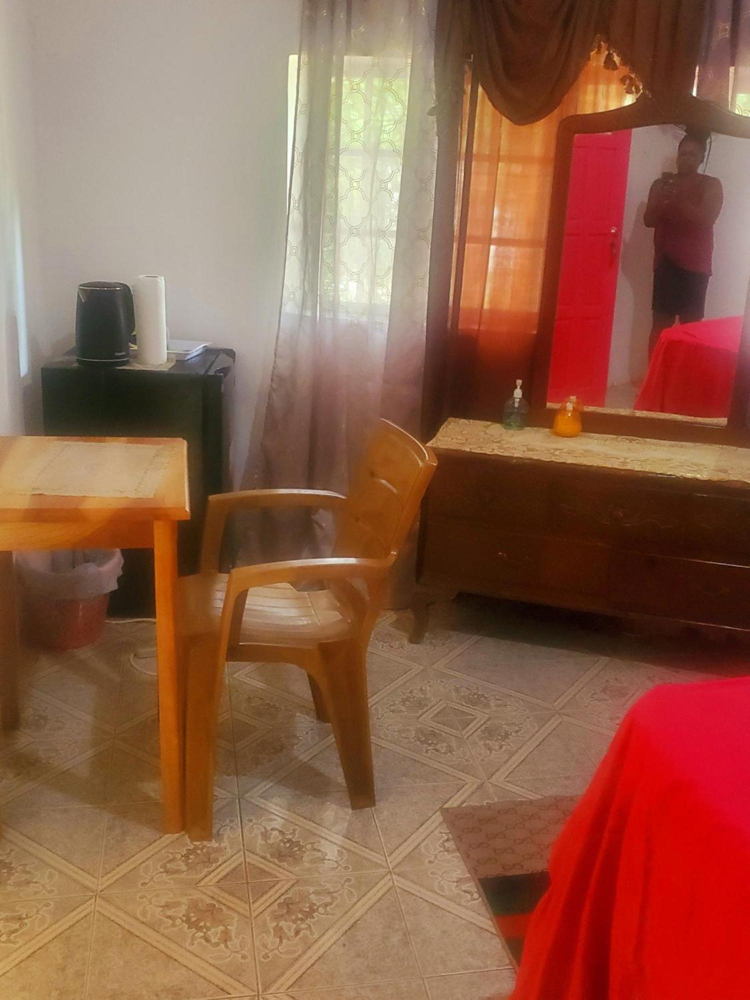 Fay Guest House Negril Rom bilde